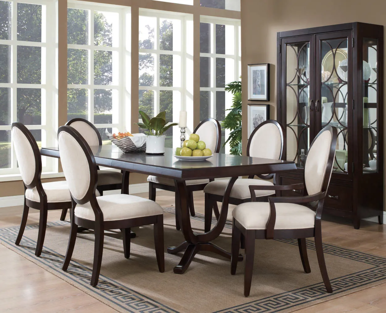 Dining Room Decor: From Classic to Contemporary