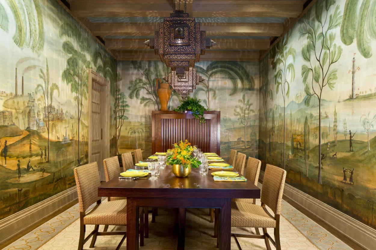 The Art of the Personalized Dining Room