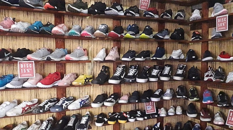 10 Toko Sepatu di Malang Terlengkap dan Terjamin Ori